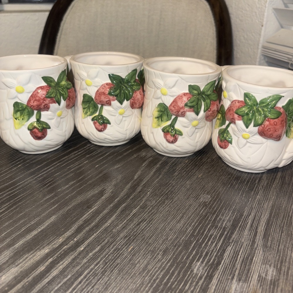 WCL Japan Ceramic 3D Strawberry White Mug With White Flowers Set Of 4‎